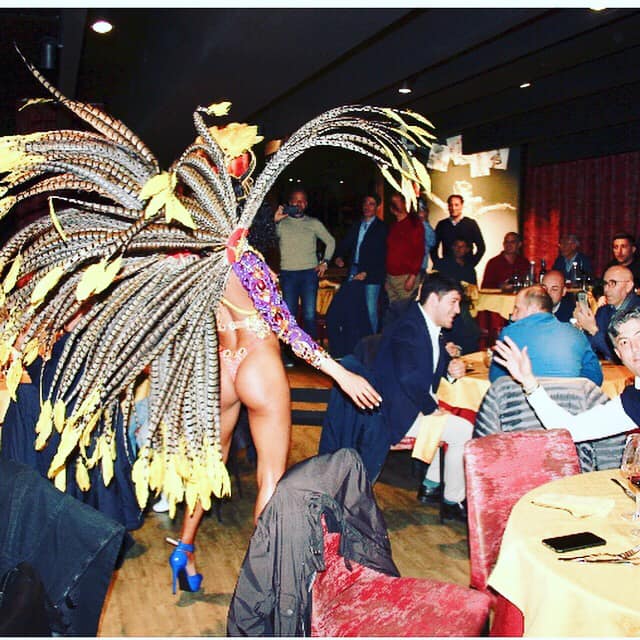 Contato para shows:.
Facebook: Rosi da Silva 
Instagram: @RosiBlack_
Para maiores informações, entre em contato com a equipe da Paulista FM!
