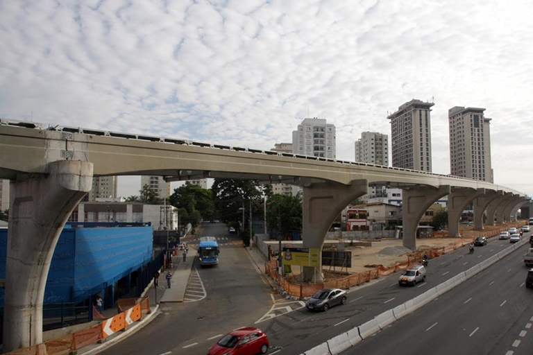 monotrilho-linha-17