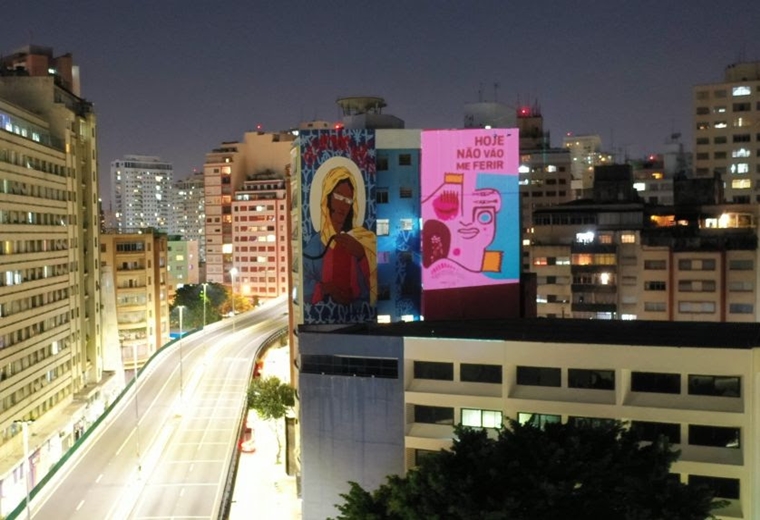 http://radiopaulistafm.com.br/