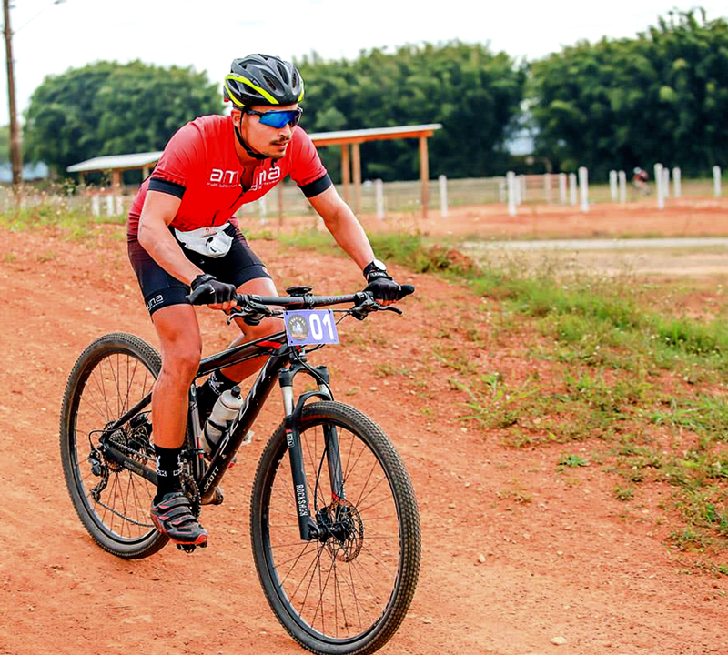 Djavan Vieira percorre o circuito do Duathlon Kamikaze (foto: Divulgação)