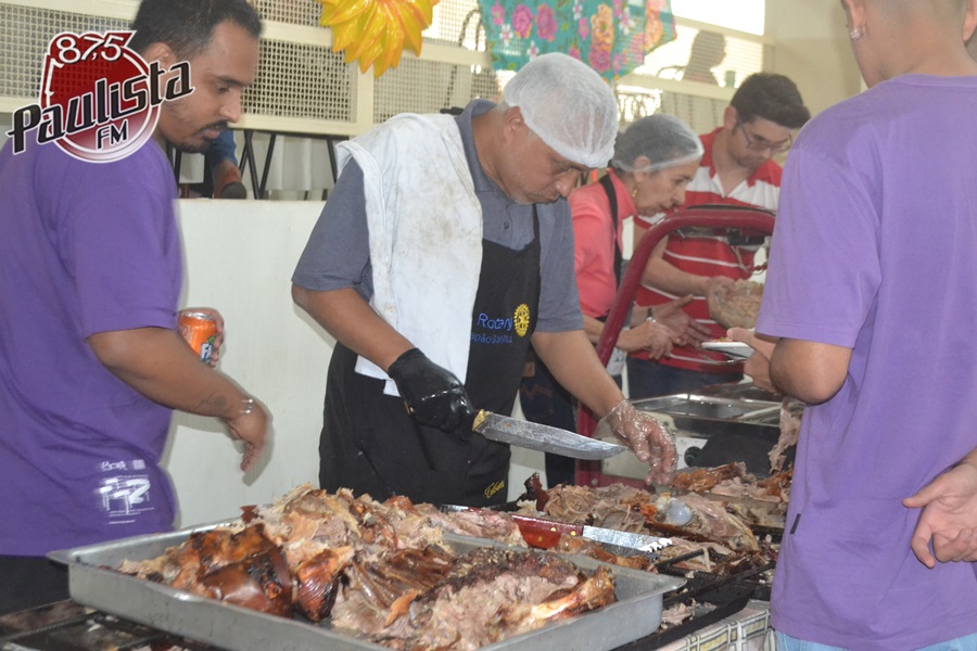 Foto: Salão do Almoço beneficente do Asilo São Vicente de Paula, registro Marcos Rodeio