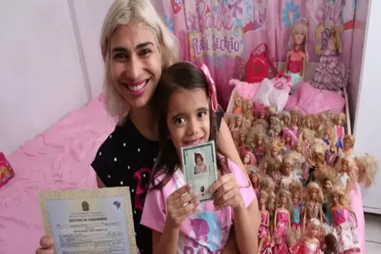 Corpo articulado Grávida com bebê para Boneca Barbie