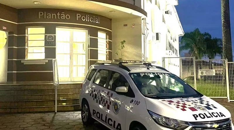 Polícia prende casal suspeito de abandonar bebês em condições precárias em Avaré