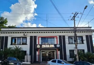 Mulher é presa suspeita de furtar farmácia e usar criança como ‘escudo’ para evitar abordagem policial em Itapeva