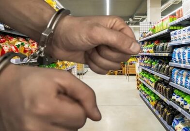 Homem é preso por importunação sexual após expor órgão genital a mulher em supermercado no interior de SP